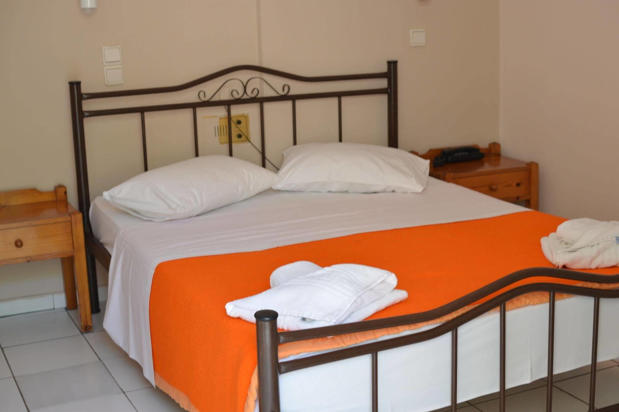 Irene Hotel La Canea Esterno foto